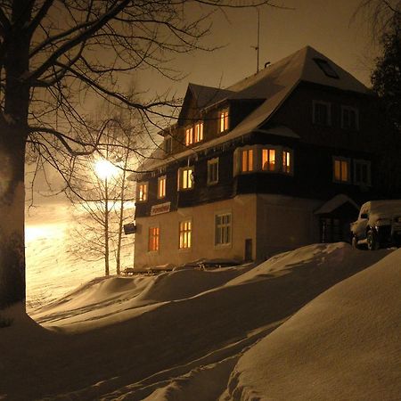 Hotel Pomnenka Pec pod Snezkou Esterno foto